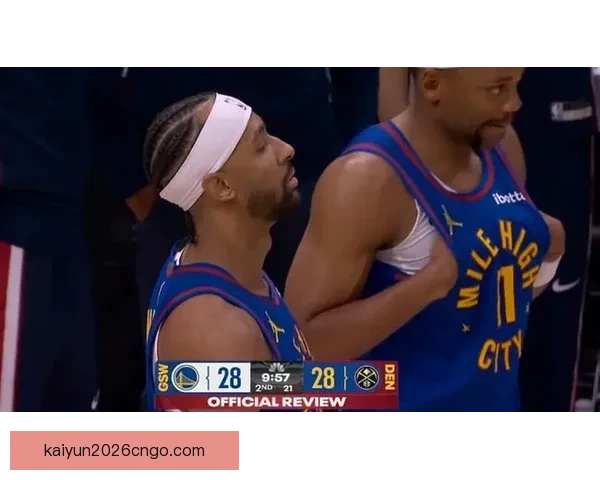 佩顿二世回忆与纳吉冲突首次扯头带及场上不必要动作分析