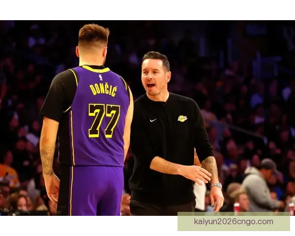 雷迪克称东契奇保持现有表现可拿MVP 其为球队核心驱动力